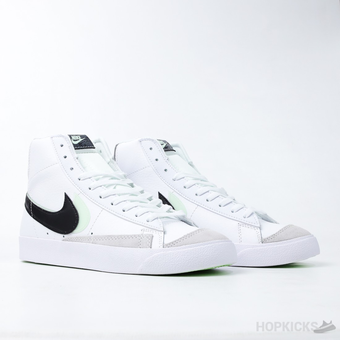 mens nike blazer mid 77 white black